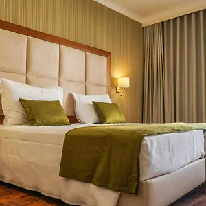 Baia De Hotell